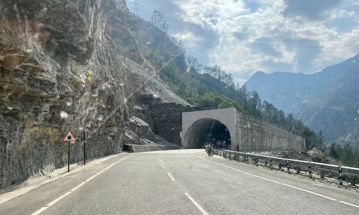 Badrinath and kedarnath highway will be joined by tunnel